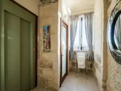 Julesy's Bnb - 14