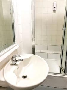 Brunswick Square & Spa - 158