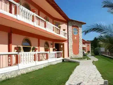 Petros Italos - 9