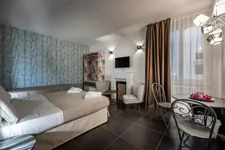 Residenza D'Epoca Al Numero 8 - 18