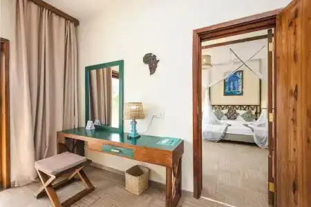 Zanzibar Queen - 48