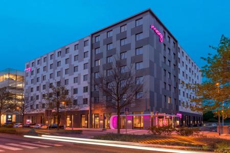 Moxy Frankfurt Airport - 33