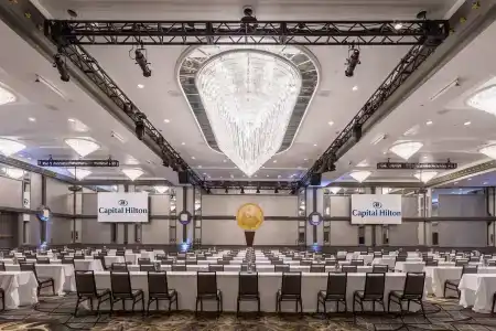 Capital Hilton - 13