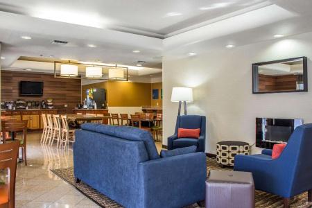 Comfort Inn & Suites near Kino Sports Complex - 30