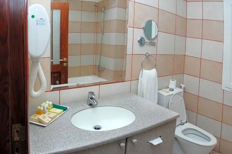 Al Liwan Suites - 78