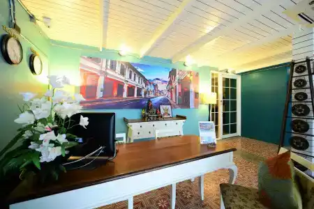 Baan Phuanda Phuket - 1