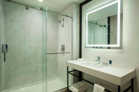Four Points by Sheraton Manhattan Midtown West - 7