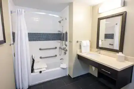 Home2 Suites by Hilton Albany Airport/Wolf Rd - 42