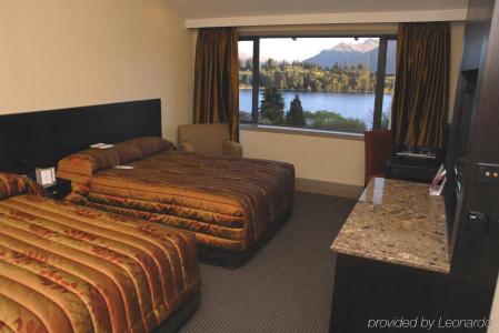Copthorne & Resort Lakefront - 7