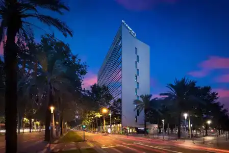 Four Points by Sheraton Barcelona Diagonal - 35