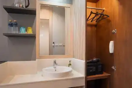 iCheck Inn Silom - 57