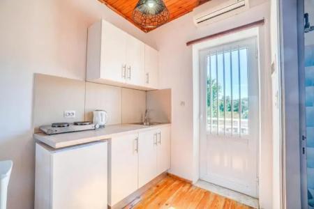 Sandy Beach Studios - 164