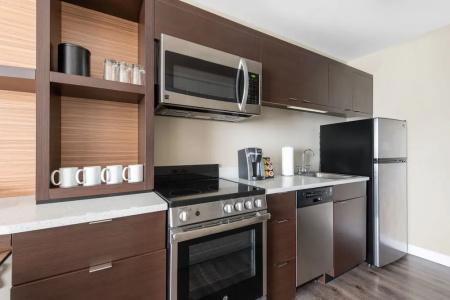 TownePlace Suites by Marriott Indianapolis Airport - 38