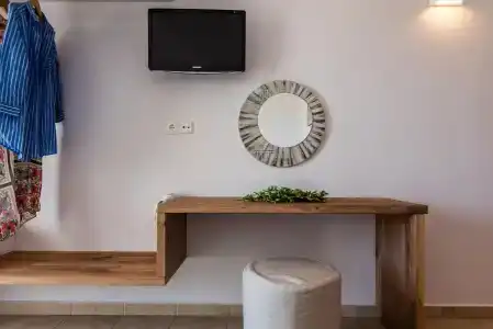 Konstantinos - 80