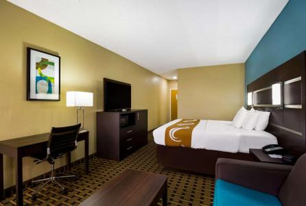 Quality Inn - 5