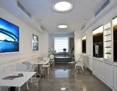 Plaza - 28