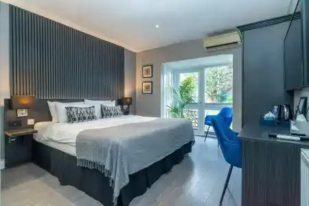 Croft Court - 3