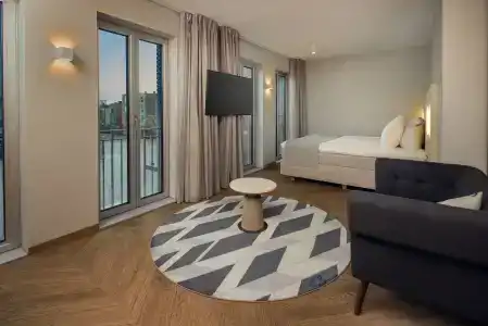 The Market - 27