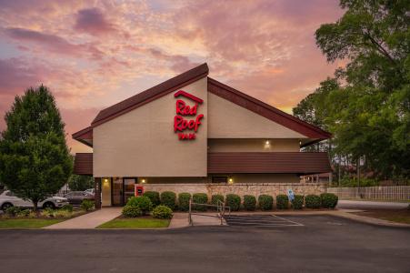 Red Roof Inn Virginia Beach - 17