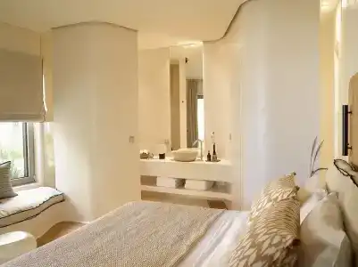 White Pebble Suites - 2