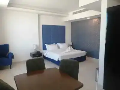 Parkside Plaza Muscat - 2