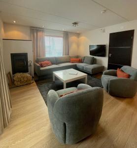 Levi Suites Levi Gold - 92