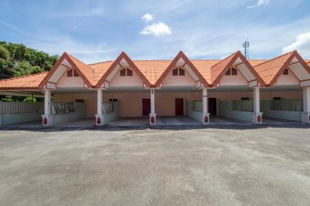 Oyo 1070 Paradise Resort - 4