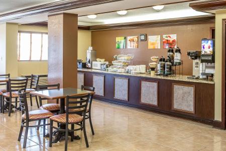 Quality Inn & Suites North - 12