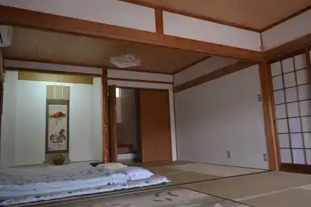 Guest House Hennka Kyoto - 1