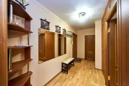 Двухкомнатная кв. на Ул. Нахимова - 52