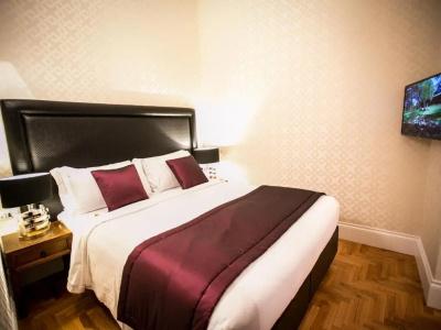 Minerva Relais - 87