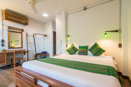 Pak Chiang Mai - 36