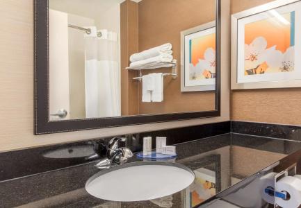 Fairfield Inn & Suites - 7