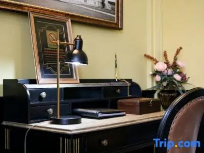 De Phanakron Boutique - 170