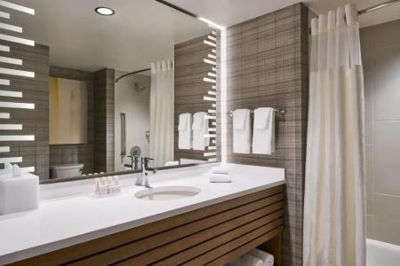 Courtyard by Marriott Washington Downtown/Convention Center - 34