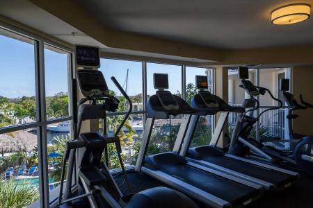 Courtyard by Marriott - 16