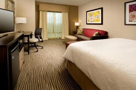 Hampton Inn & Suites/Hamilton Place - 42