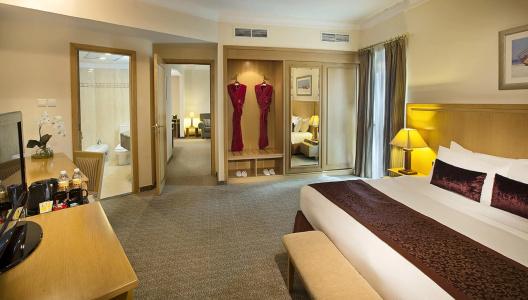 City Seasons Dubai - 10