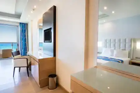 Konstantinos Palace - 39