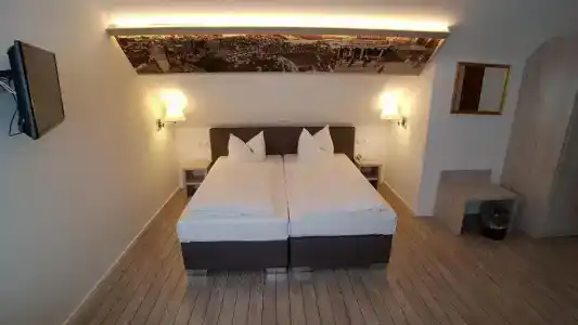 Residence - 34