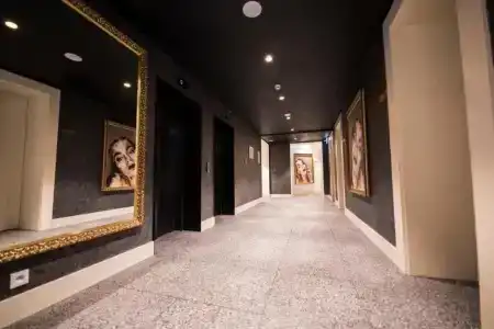The Gold Bank - 7