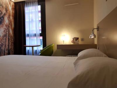 B&B hôtel Marseille Centre La Timone - 1