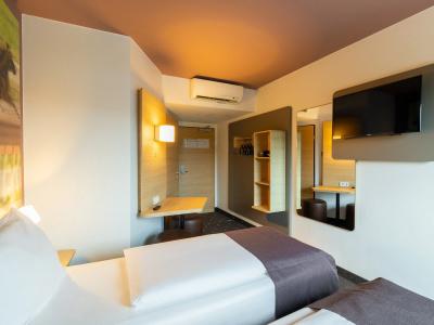 B&B Mönchengladbach - 12