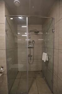 v One-Ambara Elite - 29