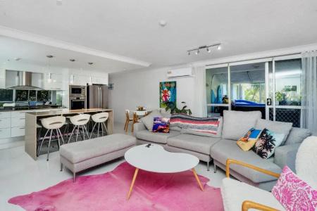 Burleigh Beach Tower - 26
