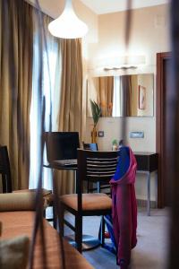 Alexandros Boutique - 122
