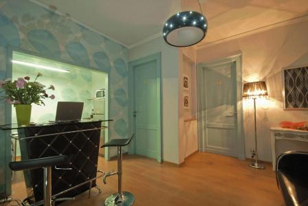 Duca's Guest House - 12