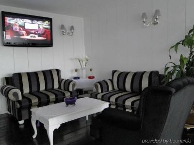 The Life & Spa - 5