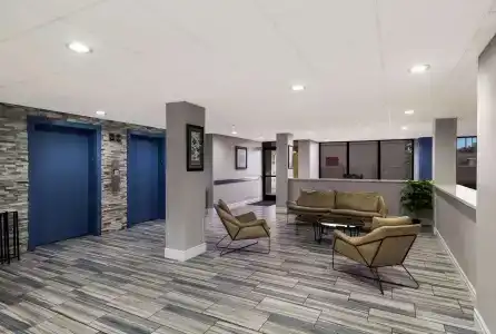 Quality Inn - 9