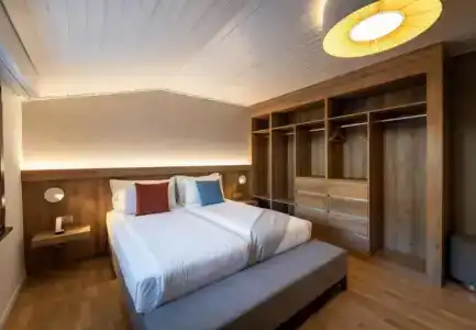 Victoria & Residence - 110